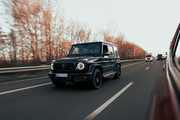 How is artificial intelligence transforming UK automotive production processes?